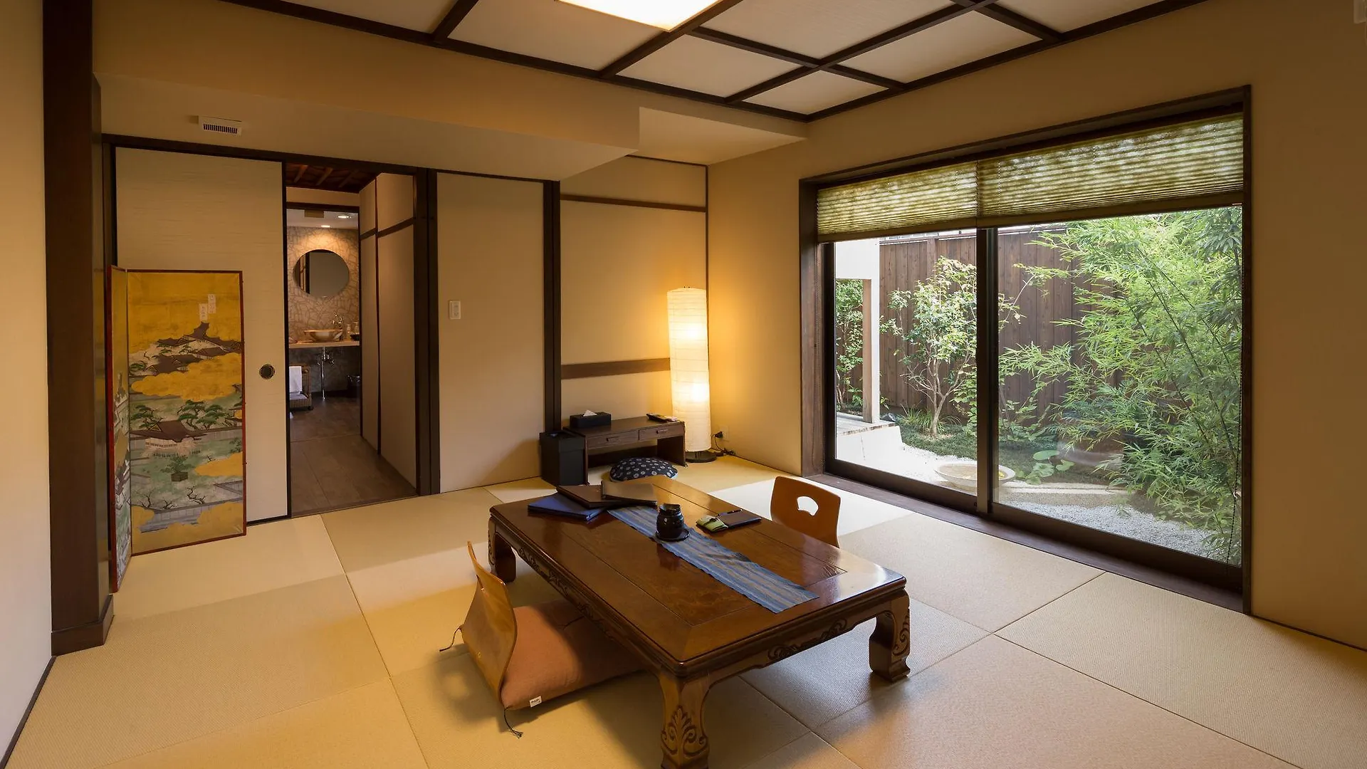 Nazuna Kyoto Nijo-Jo Ryokan