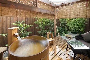 Nazuna Kyoto Nijo-Jo Japan