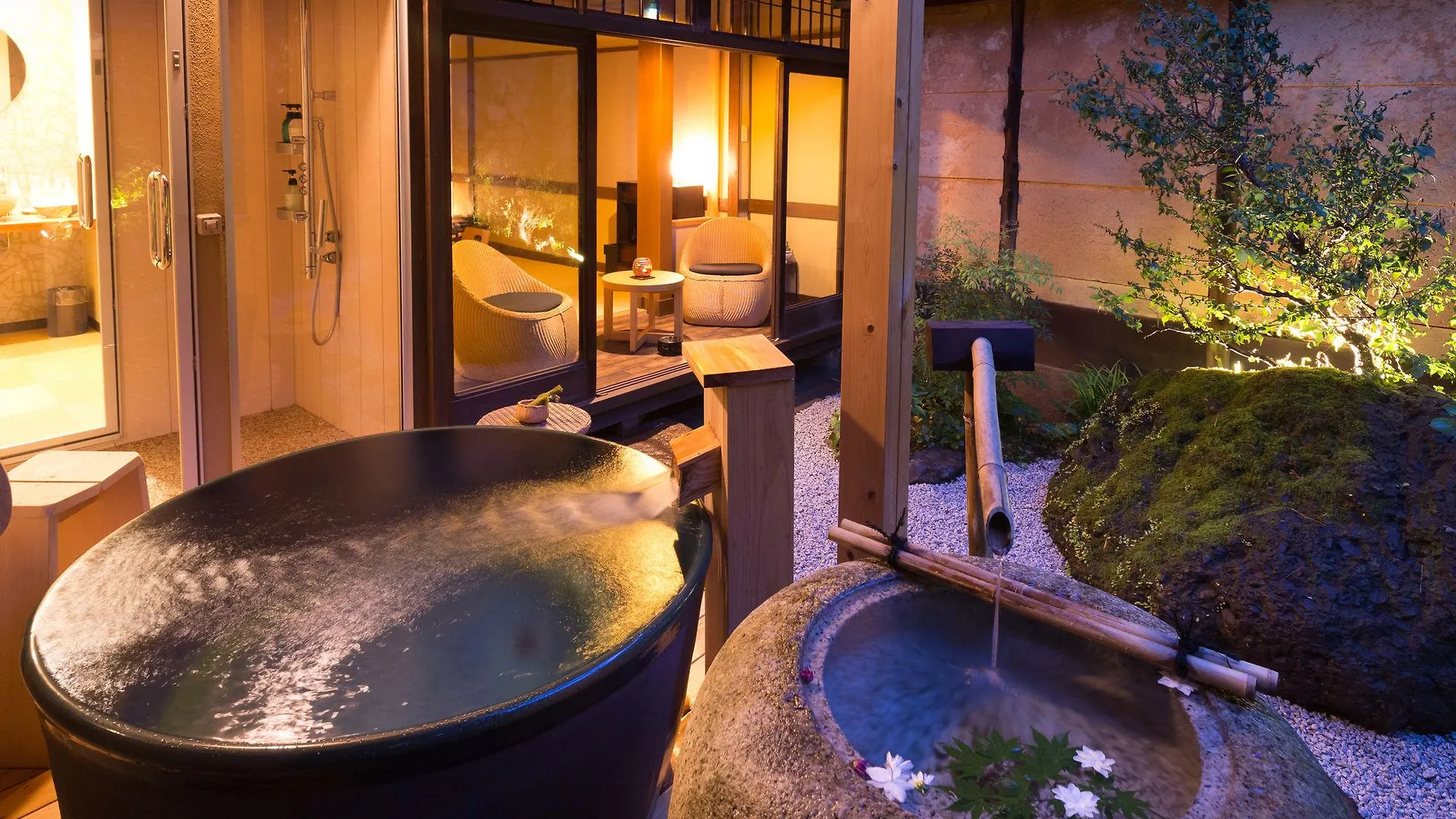 Nazuna Kyoto Nijo-Jo Japan